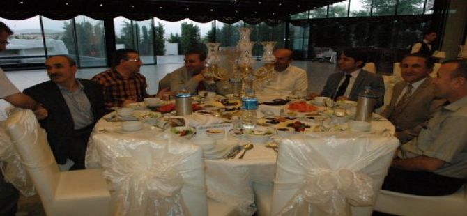 Kaymakamlıktan iftar yemeği