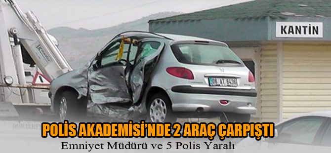 Polis Akademisi'nde 2 Otomobil Çarpıştı