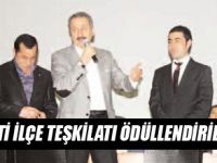 Ak Parti İlçe Teşkilatı ödüllendirildi