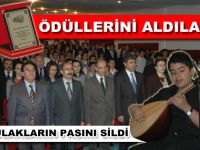 Ödüllerini Aldılar